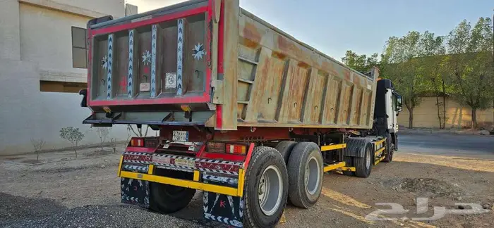 صندوق قلاب ميلان للبيع نظيف منوة القناي 0
