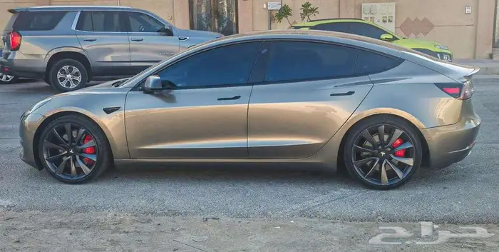 للبيع  تيسلا موديل 3   2020   فئة Performance 1
