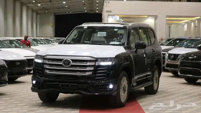 لاندكروزر جى اكس ار L5 Sموديل 2025 بالنقد والتقسيط 4