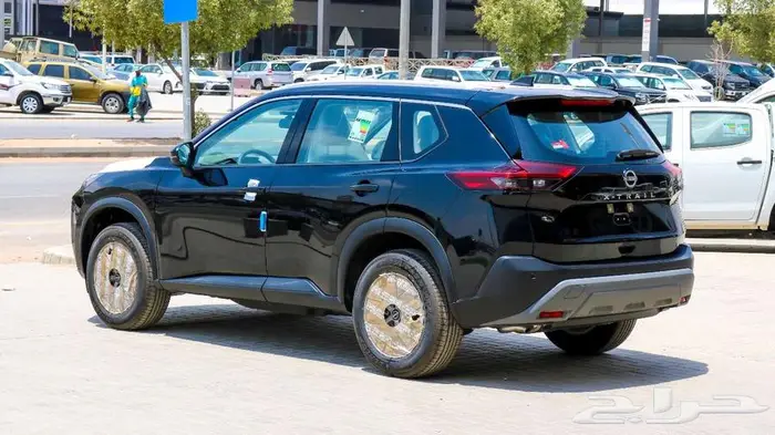 نيسان اكس تريل 2025 متوفر 5 مقاعد و 7 مقاعد كاش _ اقساط 5