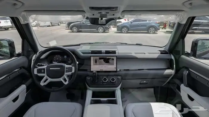 2025 لاندر روفر ديفندر 110 HSE DYNAMIC P400 اصفار مع ضمان 1
