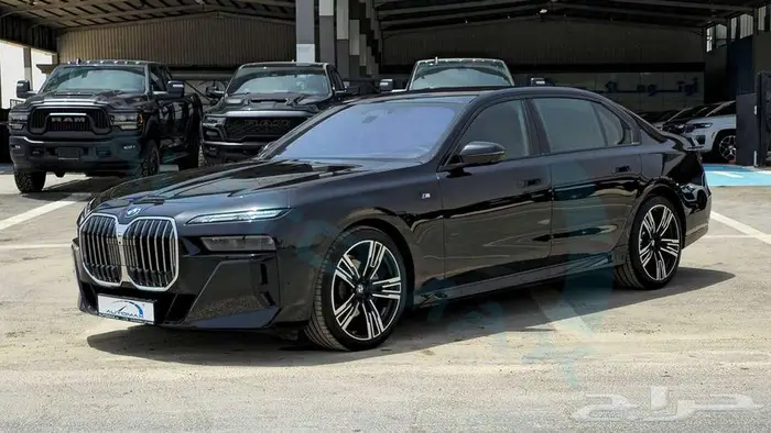بي ام دبليو 735i M 2026 خليجي اصفار مع ضمان الوكيل 0