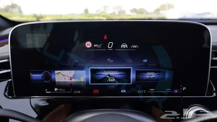 مرسيدس بنز E300 2025 خليجي اصفار مع ضمان الوكيل 12
