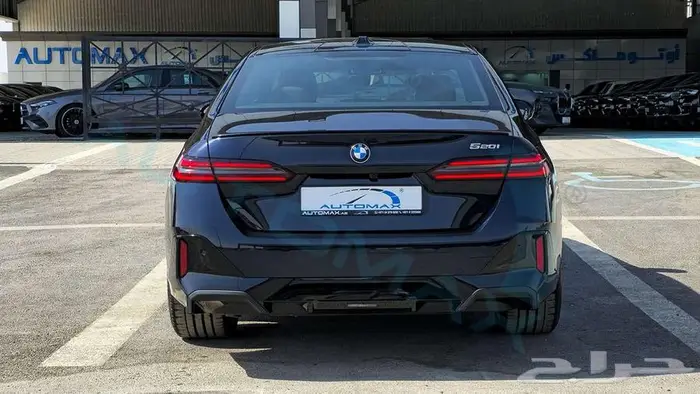 2026 BMW 5-SERIES 520i M MILD-HYBRID GCC 0Km ضمان الوكيل 5