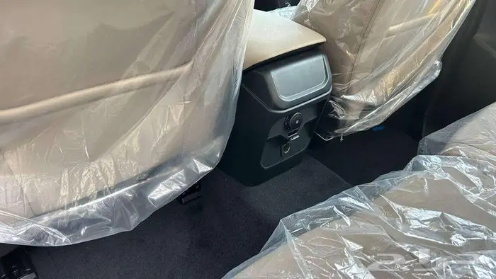 فورد ايفريست XLS استاندر موديل 2025 6