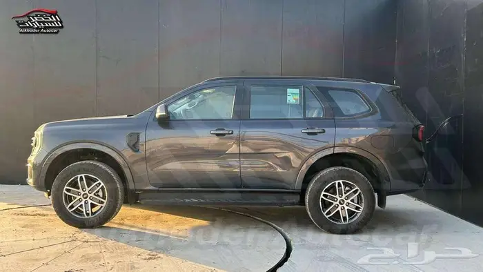 فورد ايفريست XLS استاندر موديل 2025 1