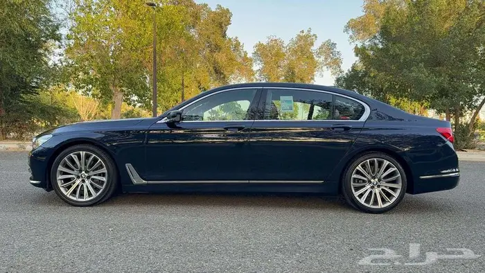 بي ام دبليو 740li موديل 2019 وكالة 3