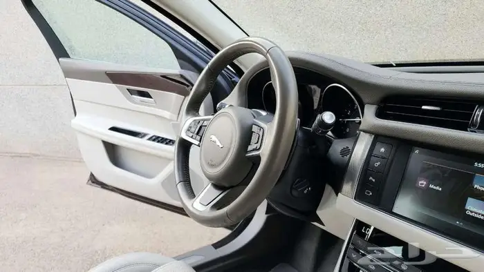 جاكور XF 2018 32