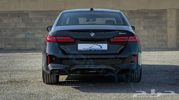2026 BMW 5-SERIES 520i M MILD-HYBRID GCC 0Km ضمان الوكيل 6