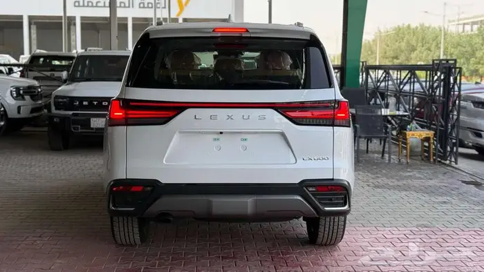 لكزس LX600 BB موديل 2025 سعودي عرض خاص 5
