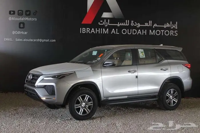 تويوتا فورتشنر GX2 بنزين 2025 - كاش و أقساط 32