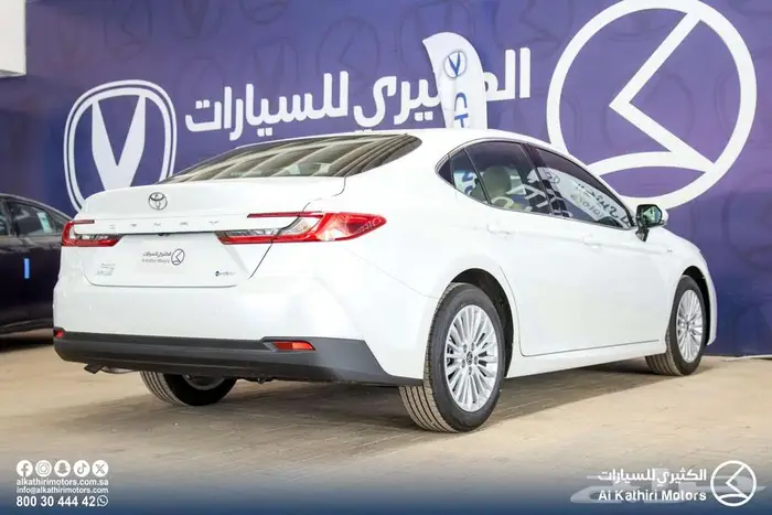 كامري اي بلس هايبرد 2025 11