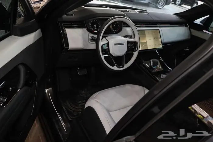 رينج روفر سبورت p400 موديل 2025 6