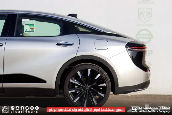 تويوتا كراون ماجيستا 2023 8