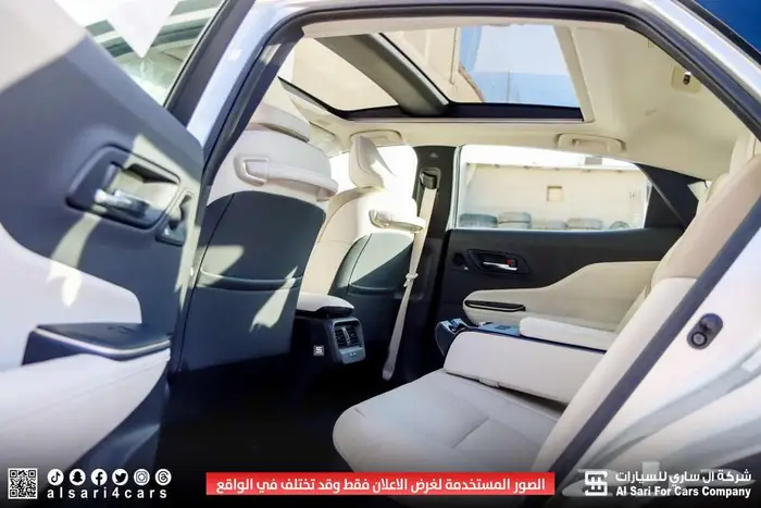 تويوتا كراون ماجيستا 2023 32