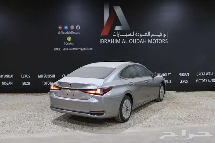 لكزس ES250 AA ستاندر 2025 - كاش و أقساط 3