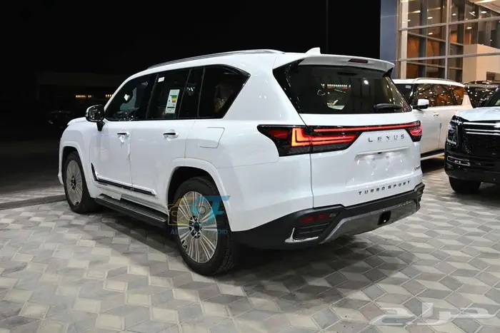 جيب لكزس 2025 LX600 BB بريمي بالنقد والتقسيط 4