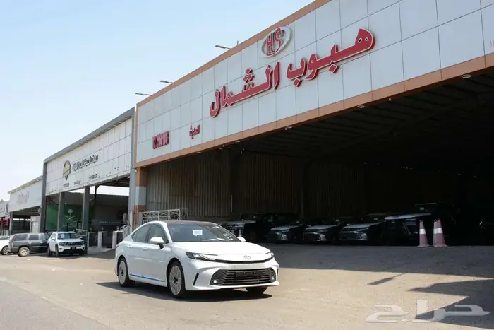 تويوتا كامري 2025 هايبرد LE سقف بانوراما بالنقد او التقسيط 0