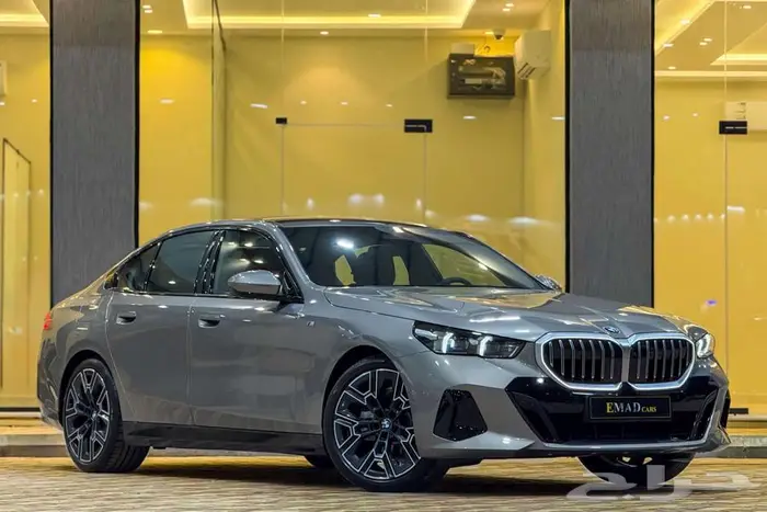 BMW 520 M KIT 2025 رمادي خليجي زيرو 0
