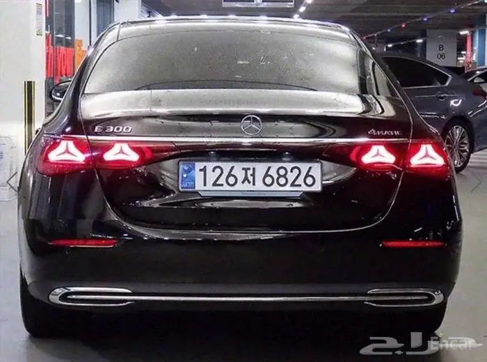 مرسيدس E300 4MATIC 2024 - وارد كوريا 1