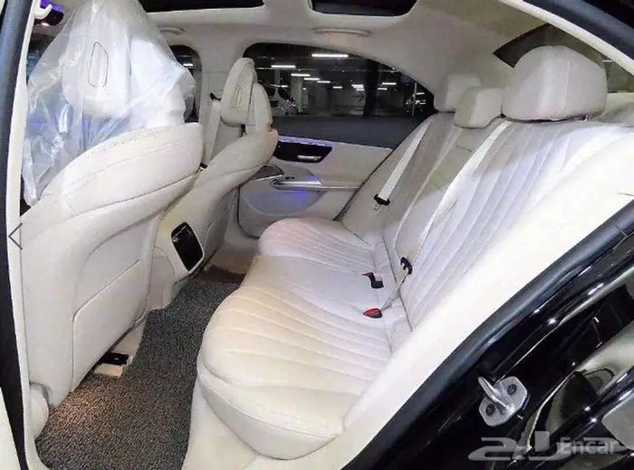 مرسيدس E300 4MATIC 2024 - وارد كوريا 16