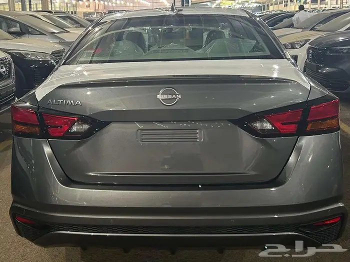 نيسان التيما موديل 2025 ستاندر S 4