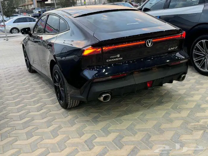 شانجان UNI V ايليت 2026 8