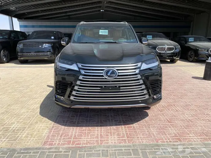 لكزس LX600 BB 2025 اسود داخلي جملي 0
