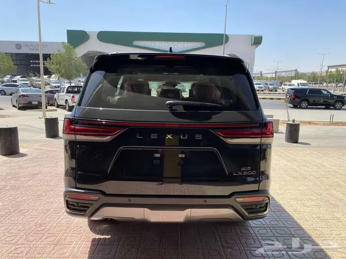 لكزس LX600 BB 2025 اسود داخلي جملي 7