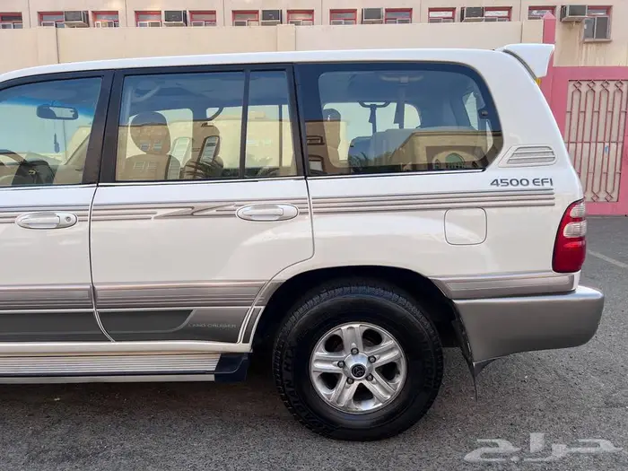 لاندكروزر GX-R2 اوتوماتيك 6 سلندر 2004 3