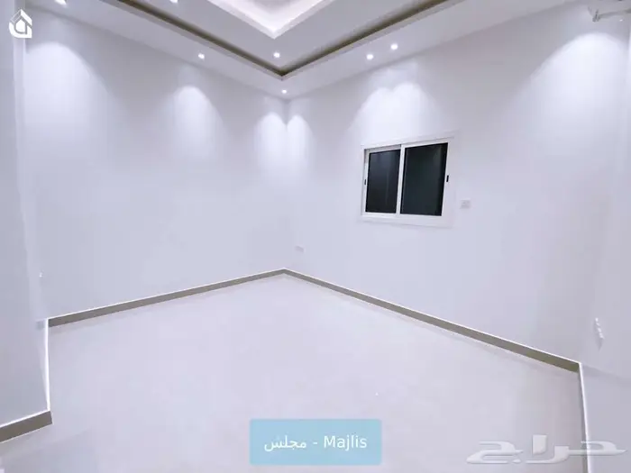 شقة 3 غرف ومجلس بحي الياسمين 4