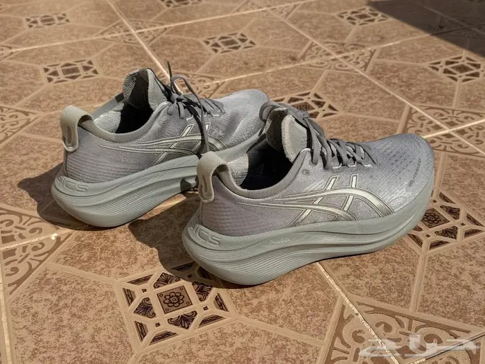 جزمة اسيكس نيمبوس 27 ASICS nimbus 27 مقاس 42 2