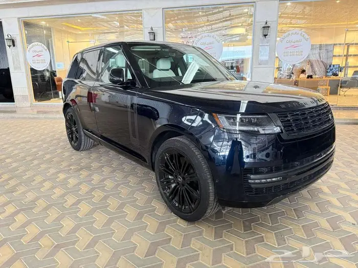 رنج روفر HSE V8 موديل 2025 - داخلي أوف وايت - 2