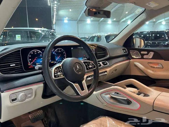 مرسيدس GLS450 2019 بحالة الوكاله 7