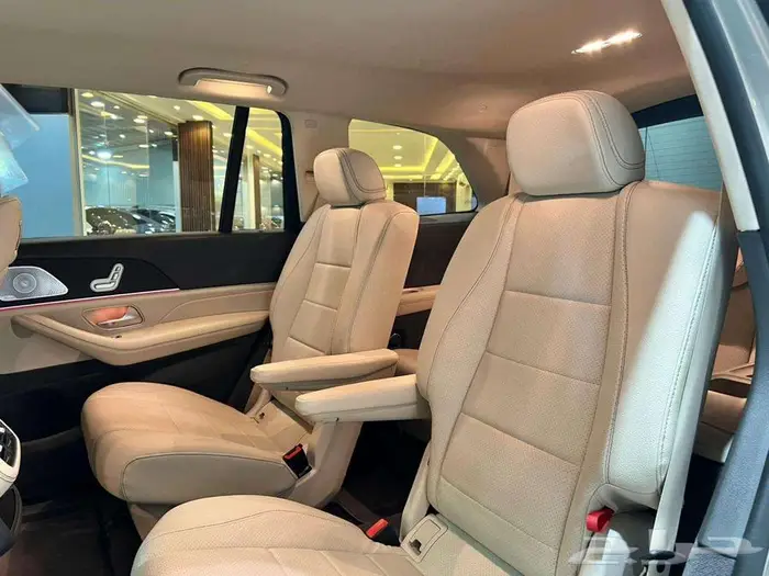 مرسيدس GLS450 2019 بحالة الوكاله 16