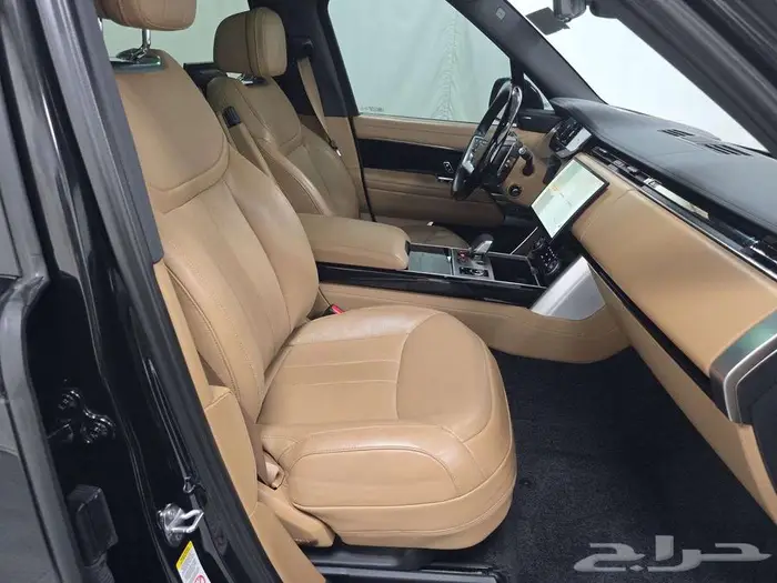 مزاد يوم 10 08 Land Rover Range Rover SE LWB 7-Passenger 11