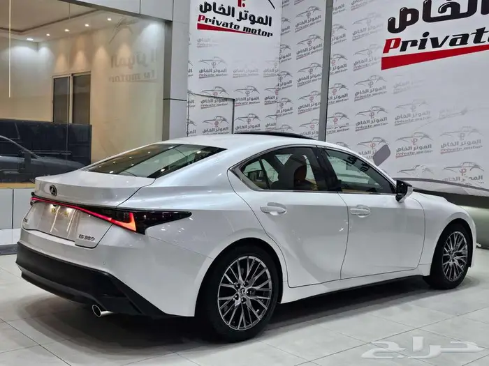لكزس is 350 ارنوب 2023 4