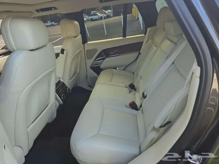 مزاد 10 09 Land Rover Range Rover SE 13