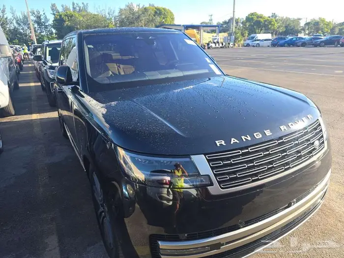 2023 Land Rover Range Rover SE 1