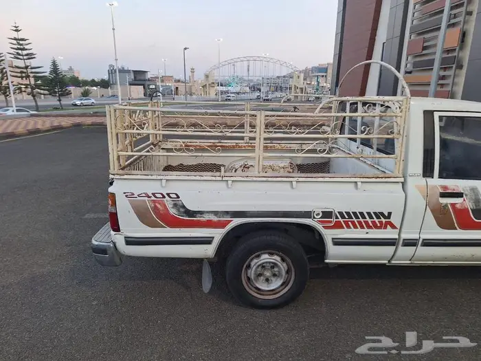 هايلوكس 87 4