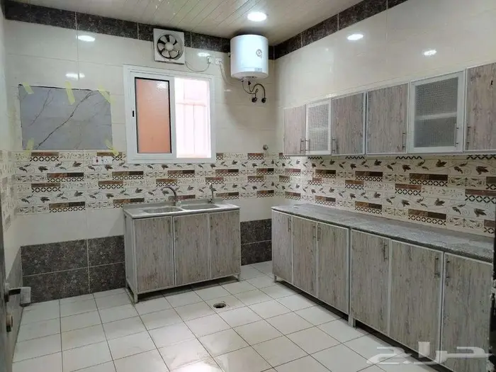 شقق للبيع الضاحيه ب 380 الف 2
