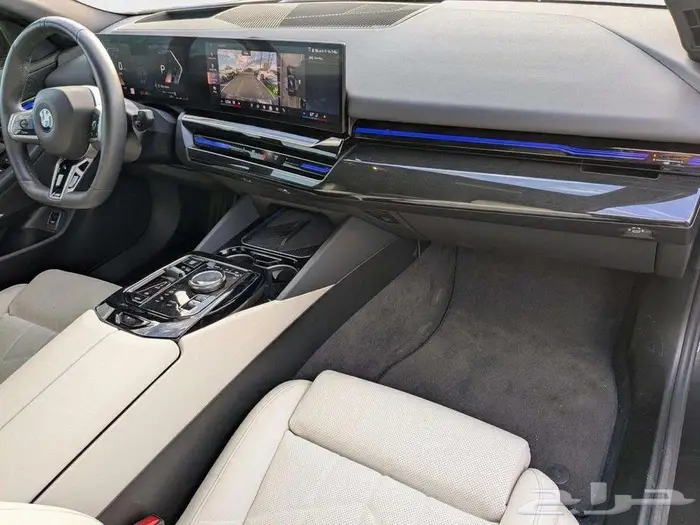 الفئة الخامسة وارد أمريكا BMW 530i 2025 6