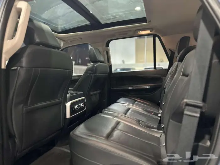 Ford Expedition XLT V6 7
