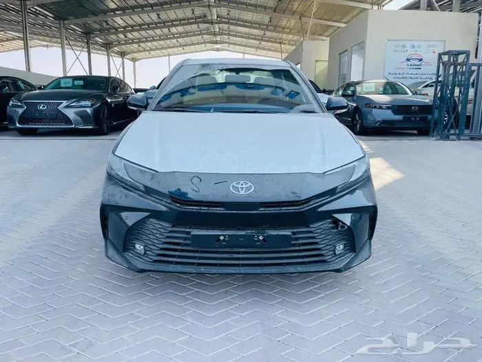 ع خاص كامري E 2025بطاقه جمركيه بالنقد والتقسيط 1