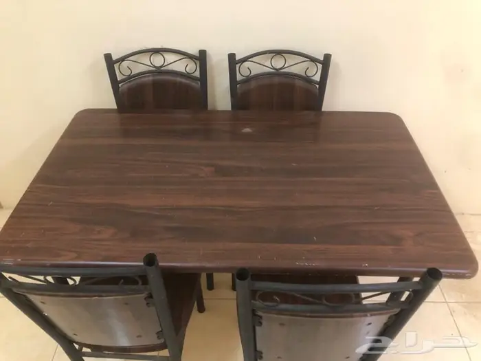 طاولة طعام 1