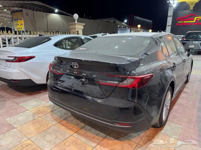 كامري 25 أسود ب 124 3