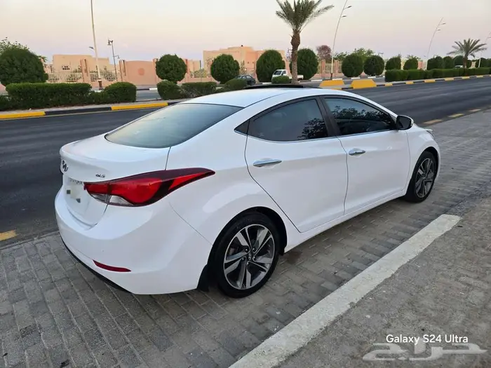 للبيع هونداي النترا 2015 2