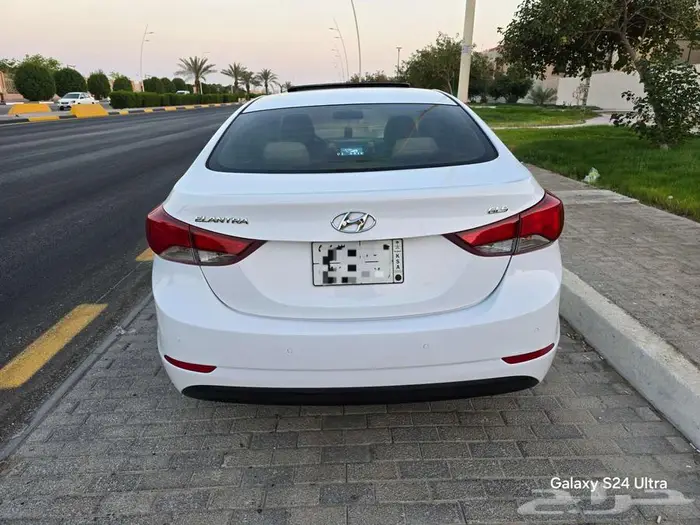 للبيع هونداي النترا 2015 6