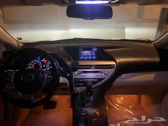 لكزس RX 350 أبيض 2014 9