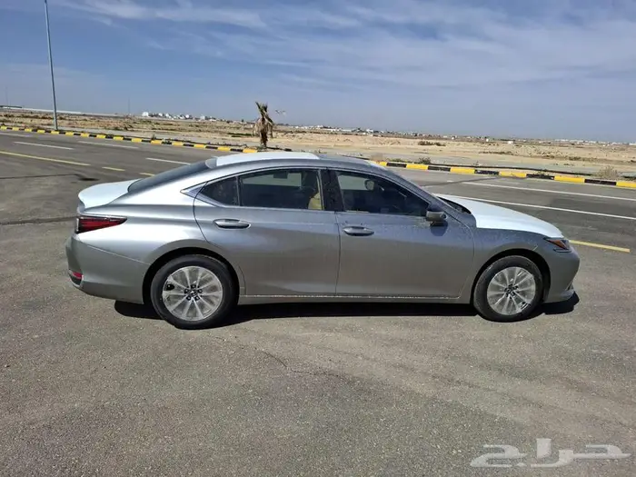 LEXUS ES250 2025 6